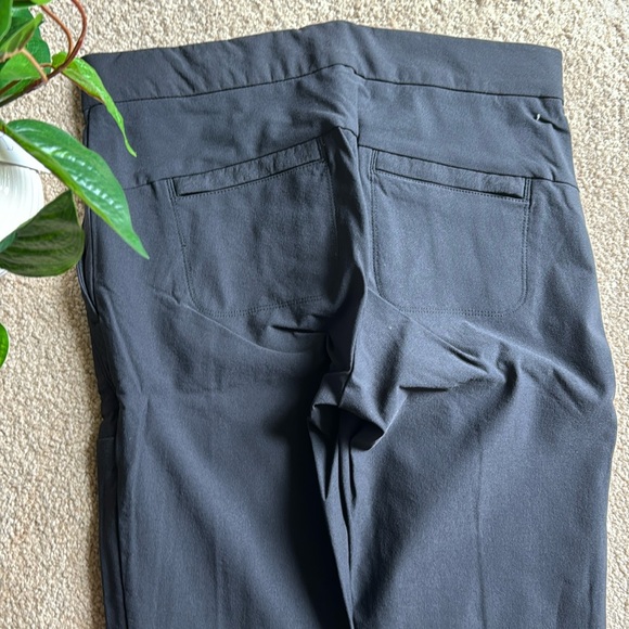 Like new Athelta Wander stash skinny pant - Picture 7 of 7